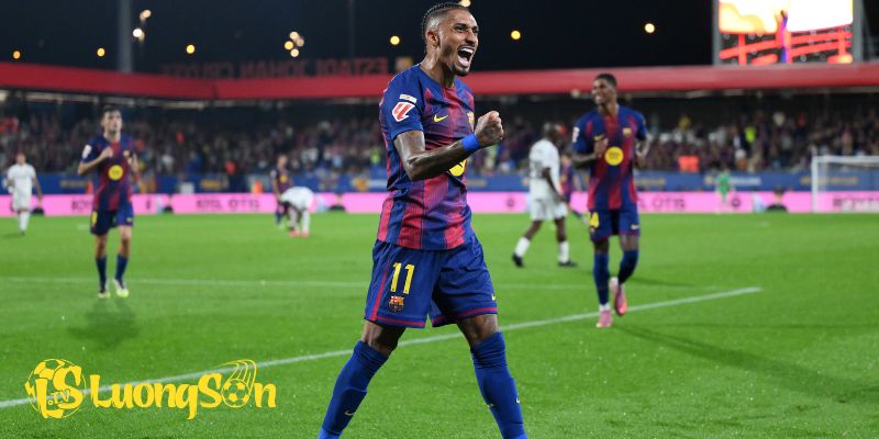 Chấn thương đùi của Raphinha vài ngày trước trận El Clasico